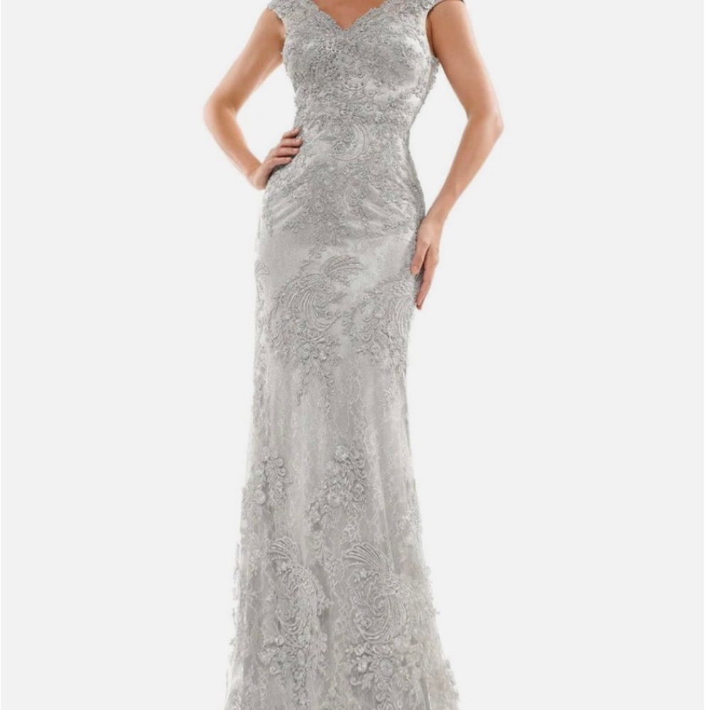 Marsoni by Colors MV1030 Embroidered V Neck Trumpet Dress Size 8 Silver